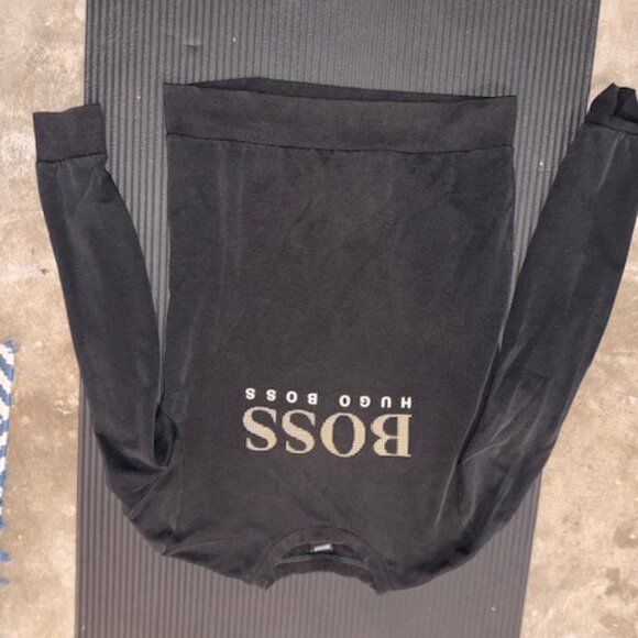 Hugo Boss Black Long-Sleeve Crewneck - Picture 2 of 4